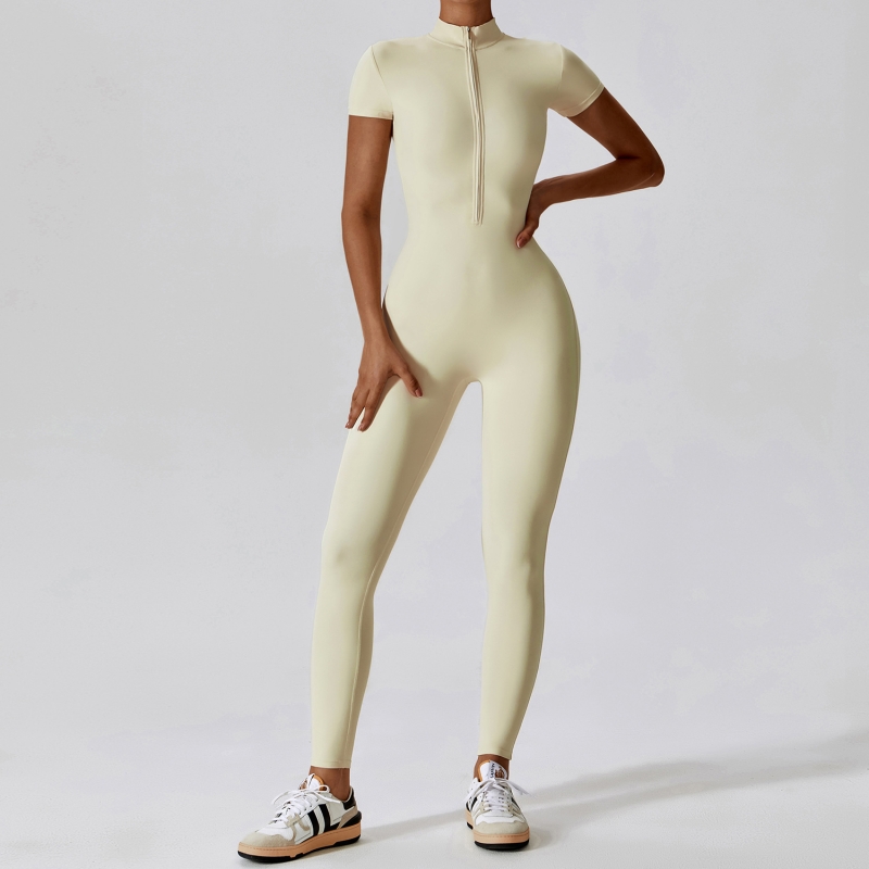 SKL-CLT8305 STANDCOLLAR HALFZIPPER SEAMLESS YOGA JUMMSUIT