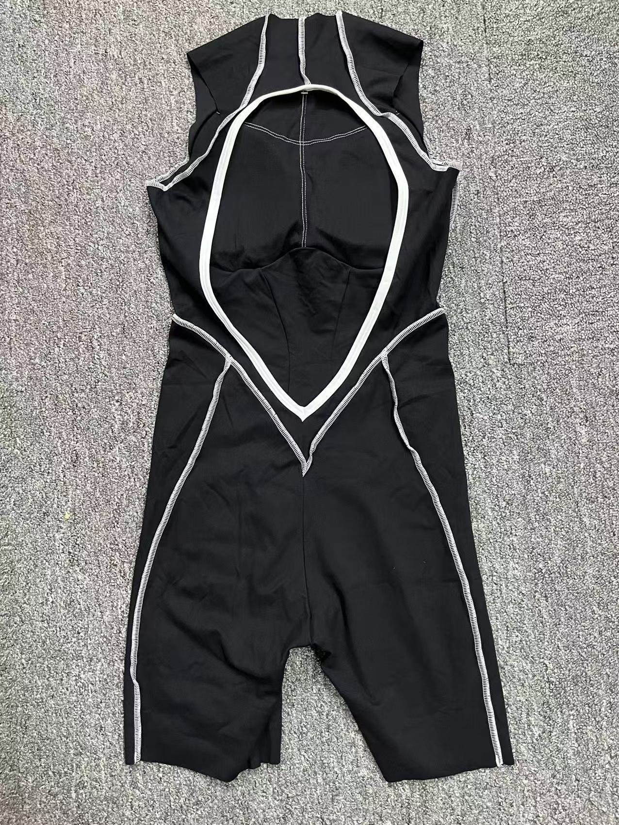 Contrast Color Tight And Fitness Backless Jumpsuit QS11501