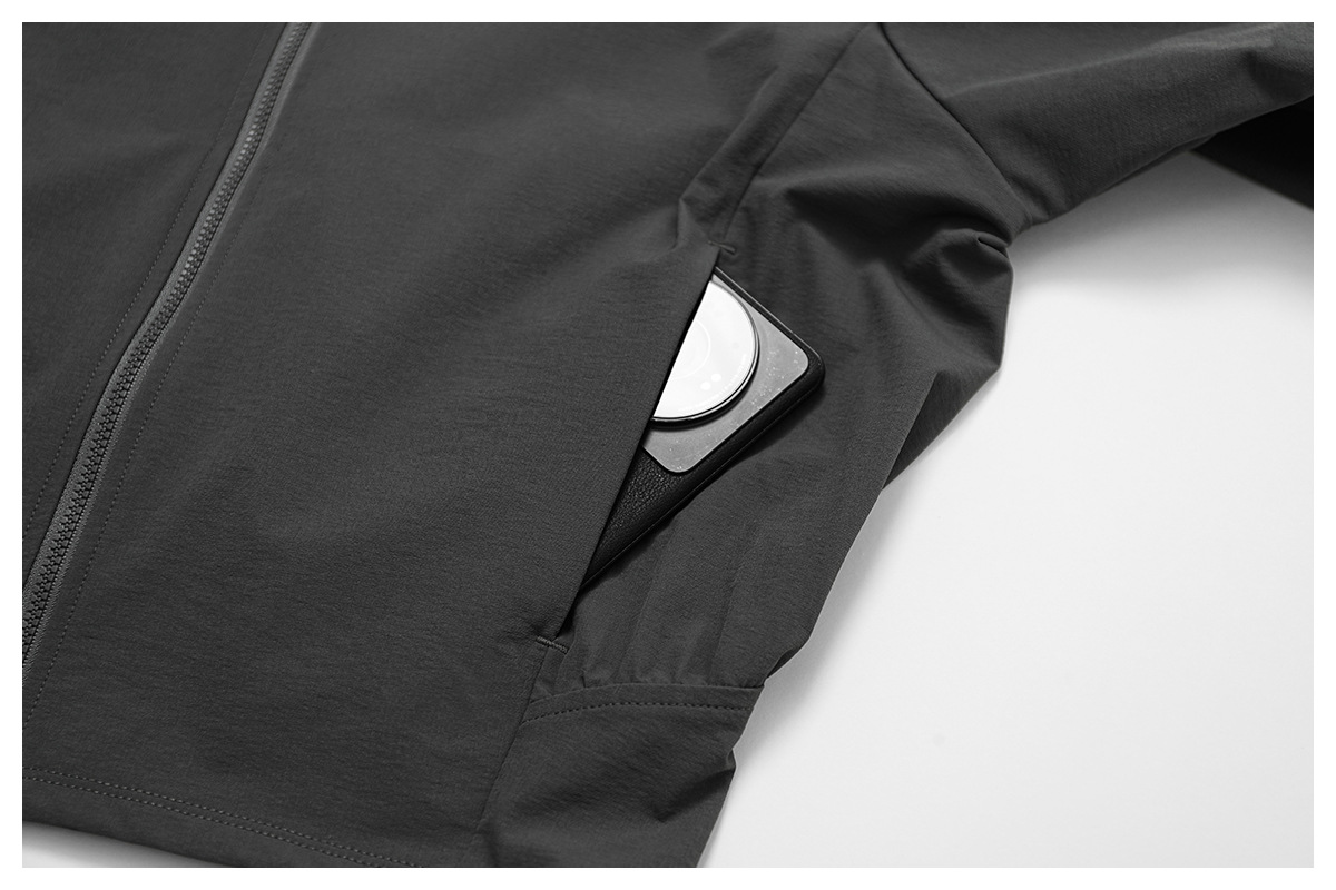 Quick Dry Zip Down Yoga Jacket with Side Pockects and Hidden Pockect