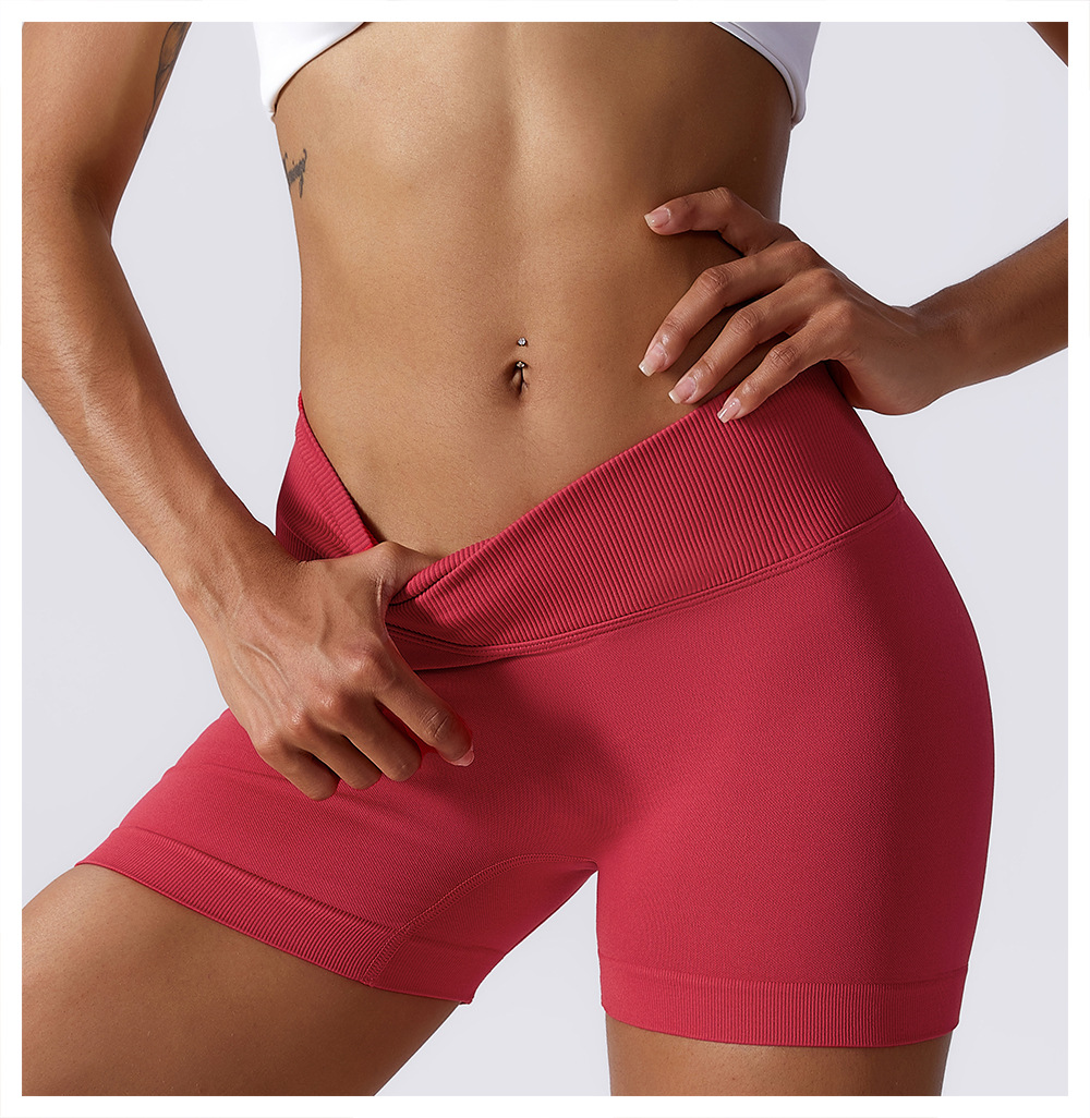 Scrunch Seamless V-Cut Yoga Shorts