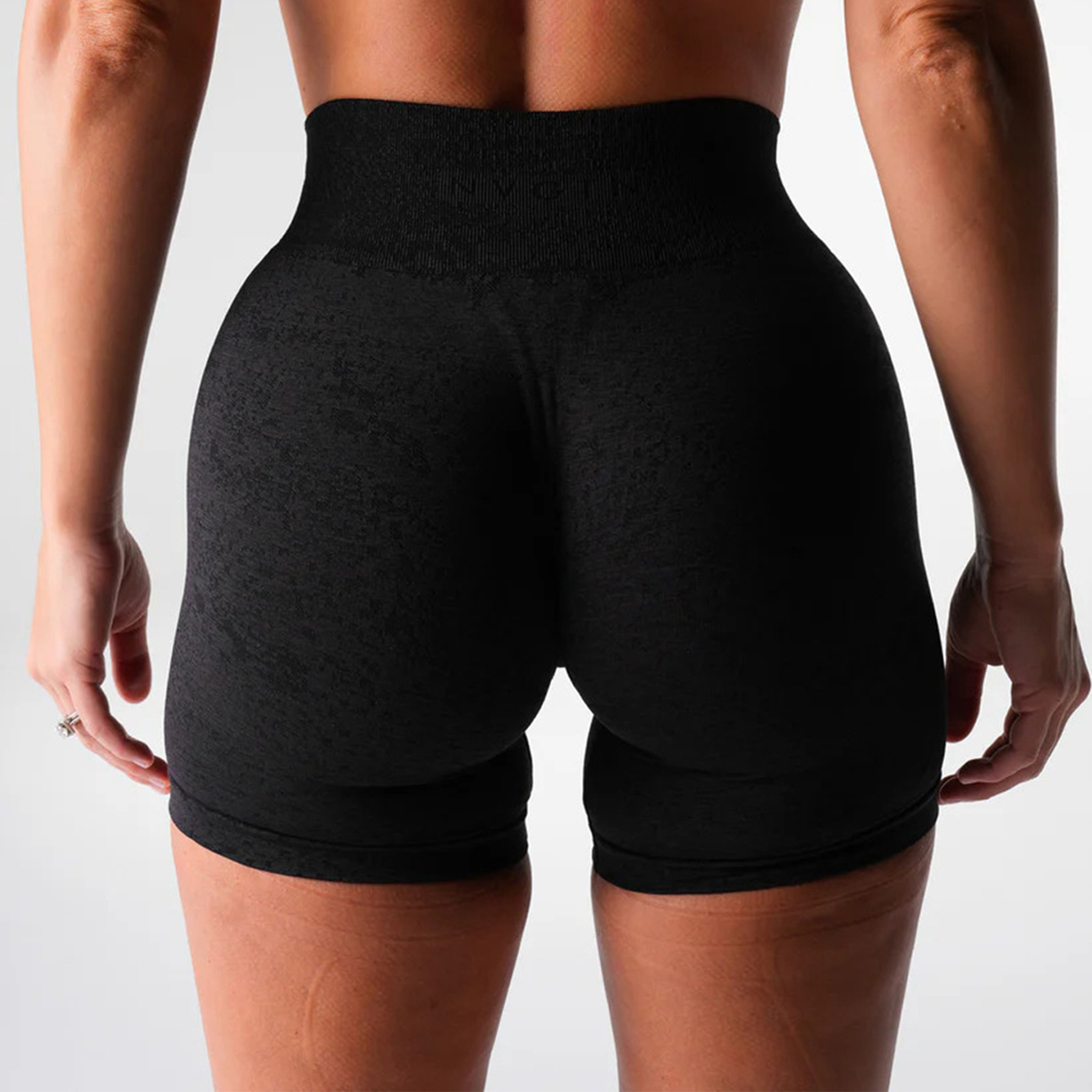 seamless Butt-lifting short 8186D