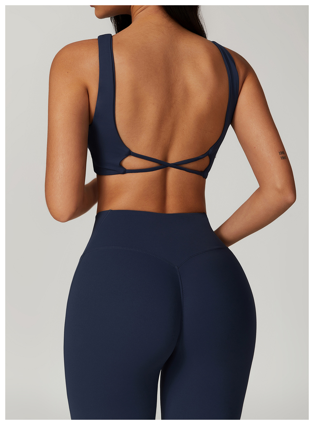 Soft Fabric Twist Front Backless Yoga Bra