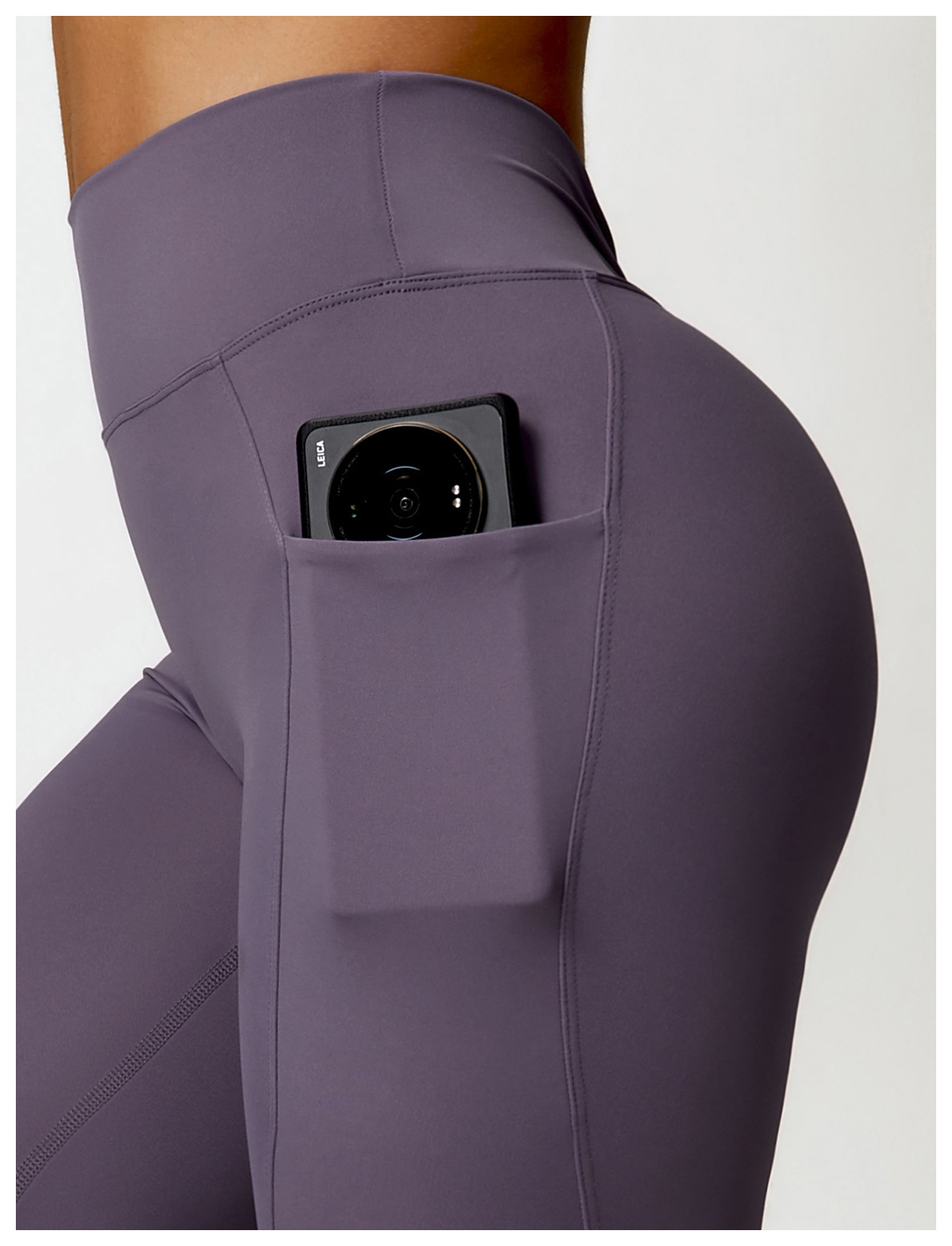 Soft Fabric Scrunch Yoga Leggings With Side Pockets 8524