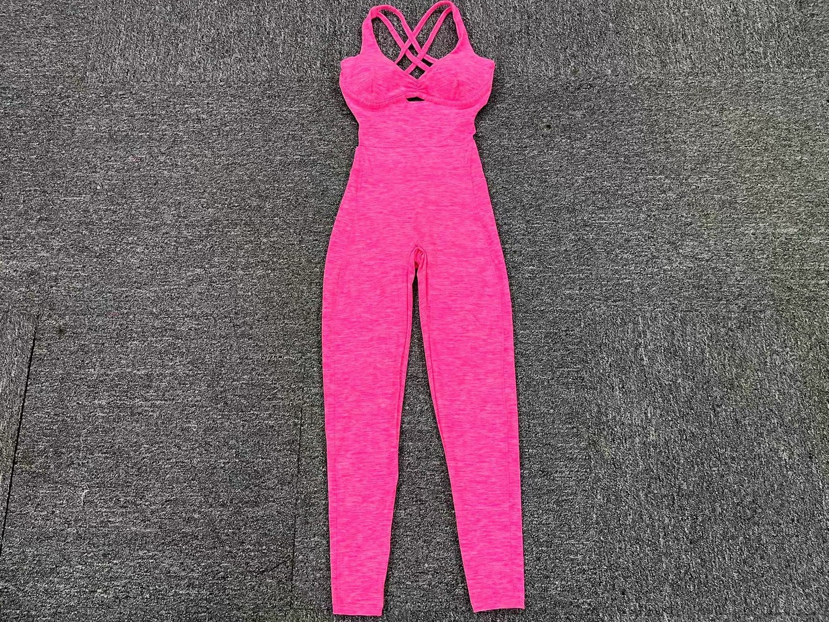 Cross-adjustable Shoulder Strap One-piece Yoga Jumpsuit  QS21320