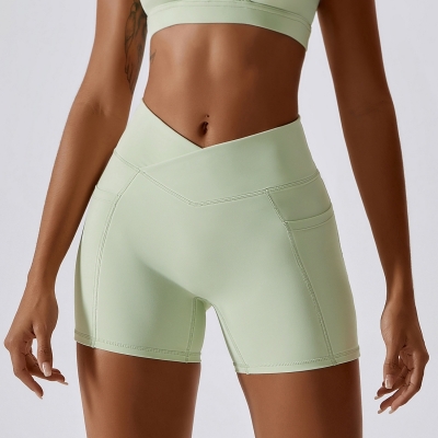 SKL-BDK8001 SCRUNCH V CUT YOGA SHORTS